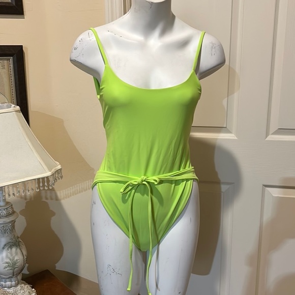 Mare Perpetua essential one piece. XL NWOT - Picture 2 of 11